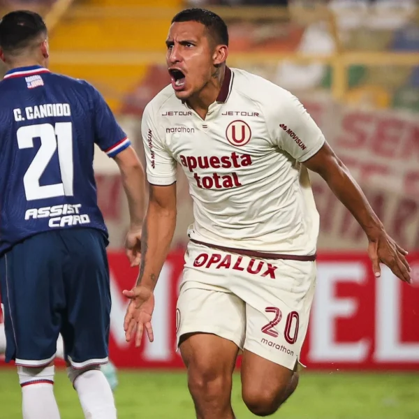 ⚽NACIONAL SE COMIO 4 CON “CREMA” En el estadio Monumental de Ate por la jornada 3 del Grupo B de la Copa Libertadores Triunfo y pico de Universitario frente a Nacional por 4-2 .