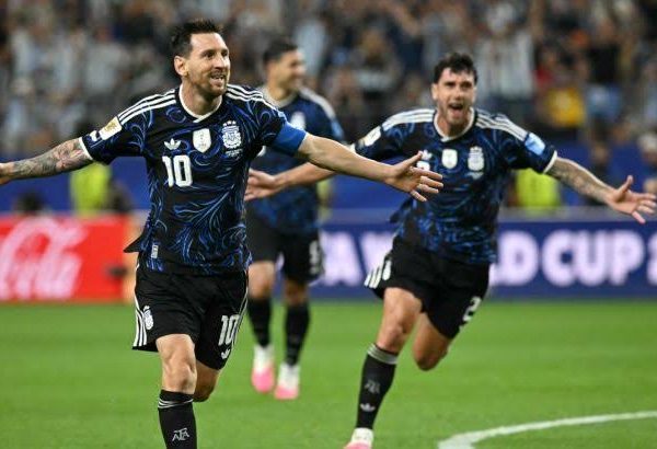 Argentina lo hizo de nuevo, venció a Jordania, ganó con otro gol de Lionel Messi, cuidó figuras y mejora en el Mundial. Se enfrenta al histórico Cabo Verde…