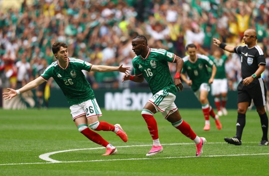 Oficialmente, la espera terminó: ¡arrancó el Mundial 2026!. México y Sudáfrica se enfrentaron con el partido inaugural de esta Copa del Mundo, en un el electrizante duelo de apertura que procede a una histórica ceremonia de Apertura. El local se impuso, gano 2-0