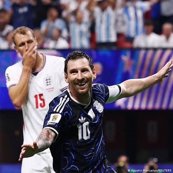 ¡Crece la épica de Argentina! Remonta 2-1 a Inglaterra y enfrentará a España en la final del Mundial 2026, es joda este mundial como comenta el mundo…