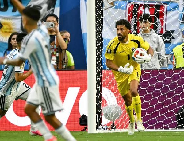 ⚽COMO EN EL TURF …POR UNA CABEZA, ARGENTINA SUFRIO Y REZO ! CABO VERDE YA HIZO HISTORIA… OJO CON MARRUECOS LE GANARON 3-0 A CANADA OTRO A 8vos.