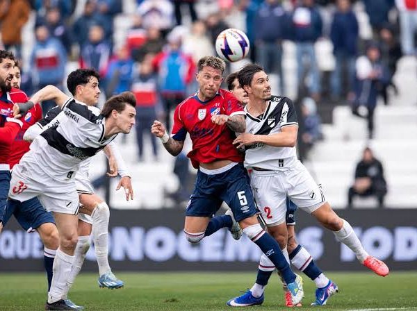 Nacional no pudo con Danubio en Jardines y empató sin goles por la fecha 5 del Intermedio…