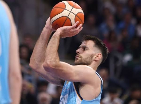 Bahamas derrotó a Uruguay 103-94 en el Antel Arena de Montevideo por la primera fecha de la segunda fase de las Eliminatorias para el Mundial de Básquetbol de Catar 2027.